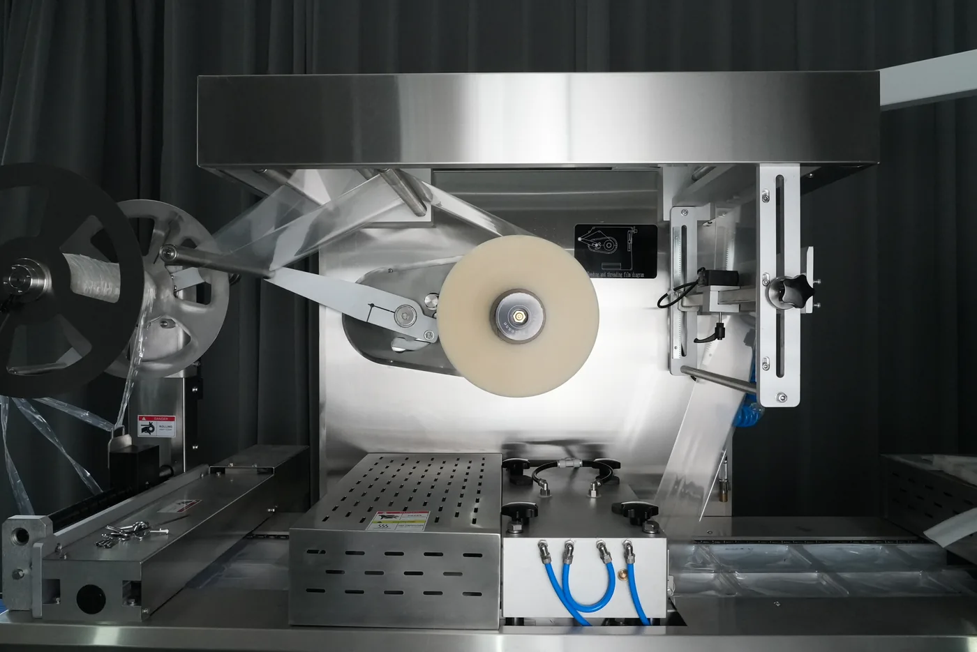 Thermoforming Packaging Machine SES-275 — view 3 of 10
